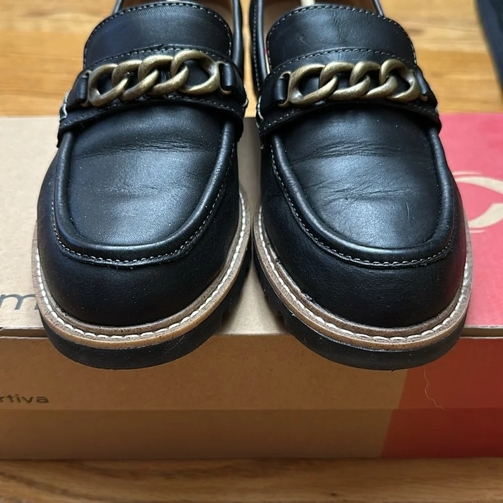 Women’s Comfortiva Linz Black Loafer - Picture 5 of 6